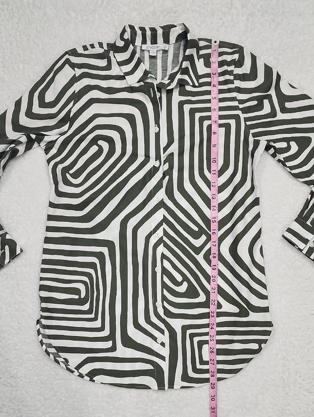 Chico's No Iron Stretch Abstract Long Sleeve Button Down Tunic Like New - Picture 8 of 11
